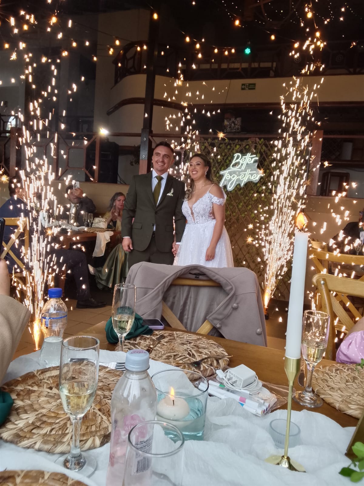 Chisperos fuegos fríos boda novios