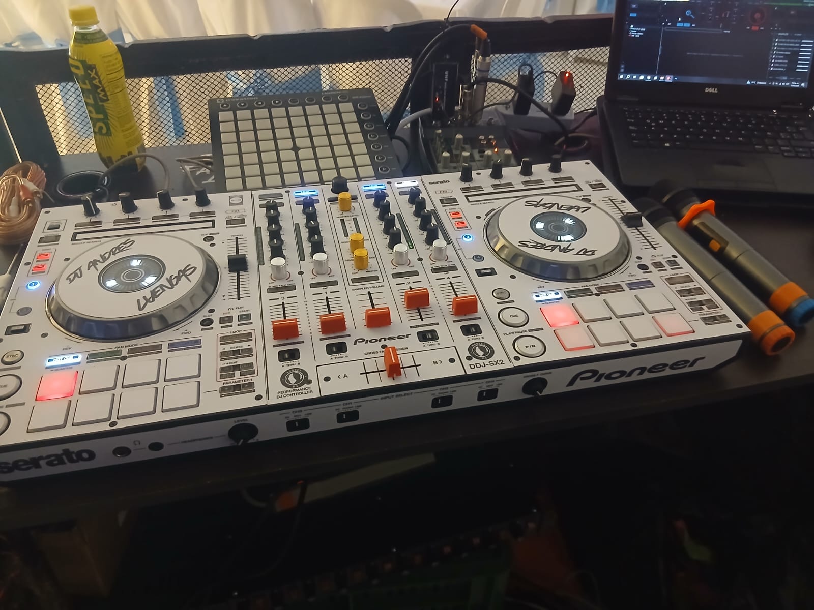Consola Pioneer DJ Serato